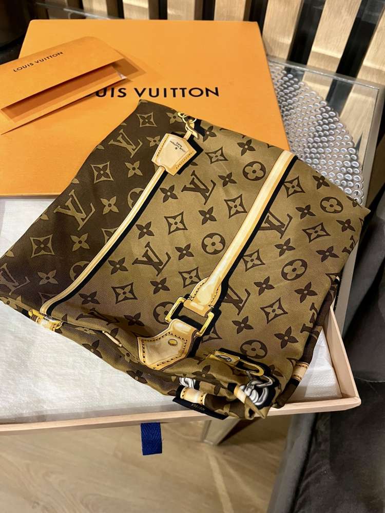 Louis Vuitton šatka