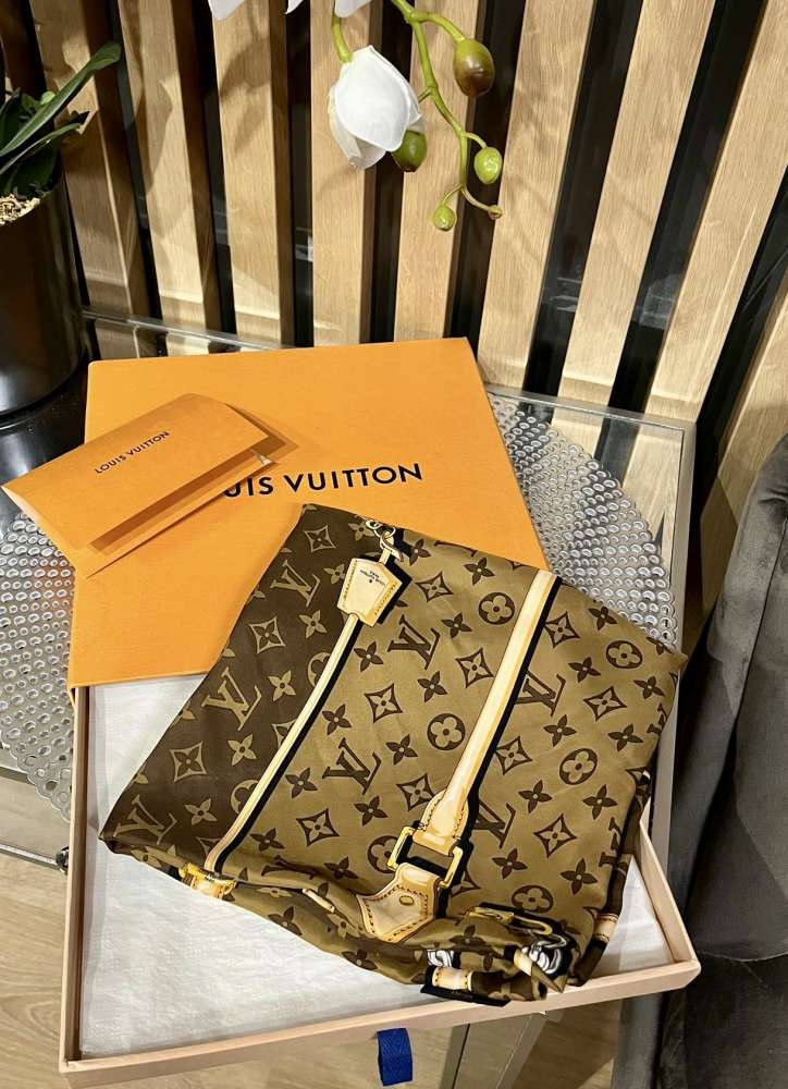 Louis Vuitton šatka