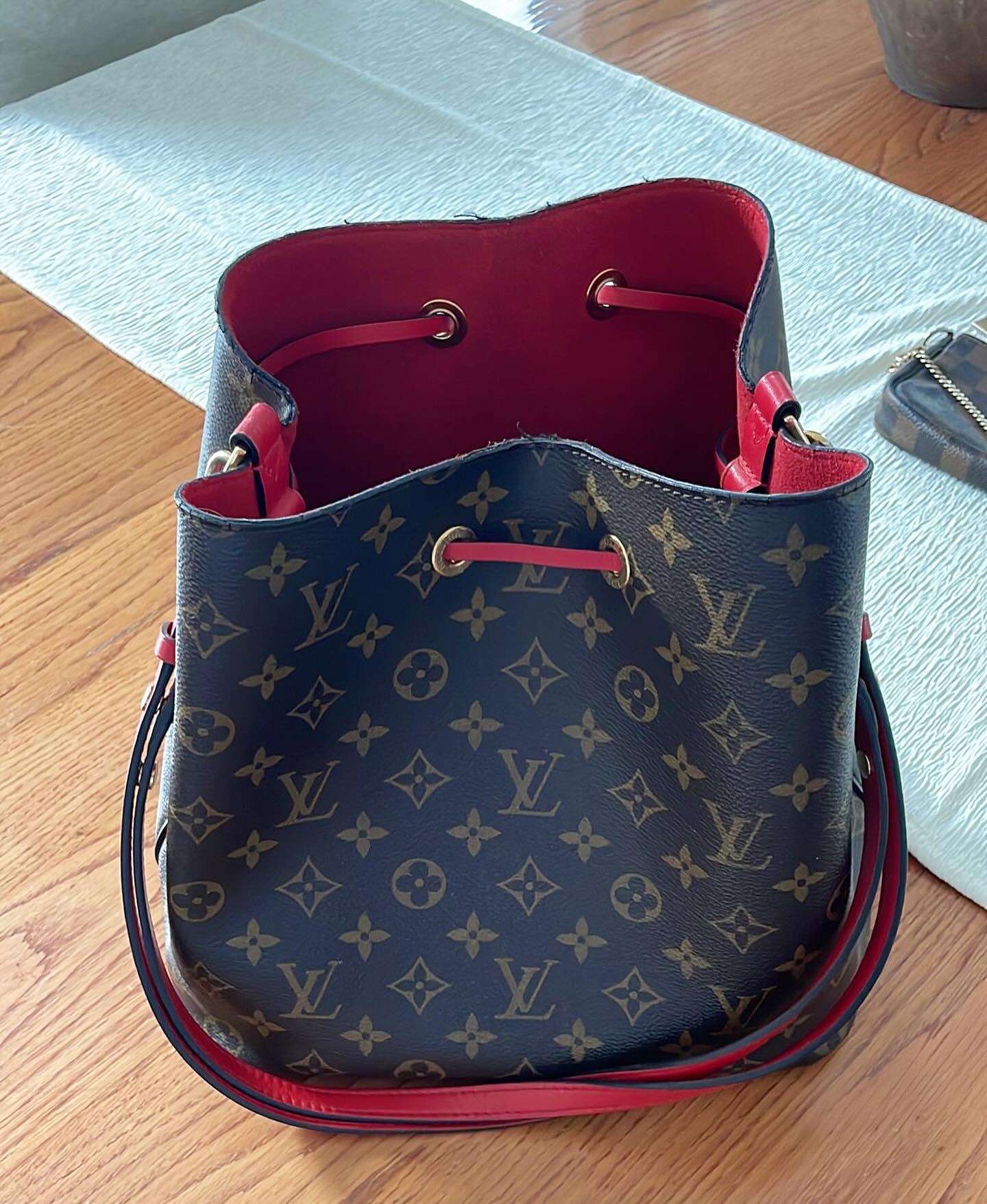 Louis Vuitton Neo Noe
