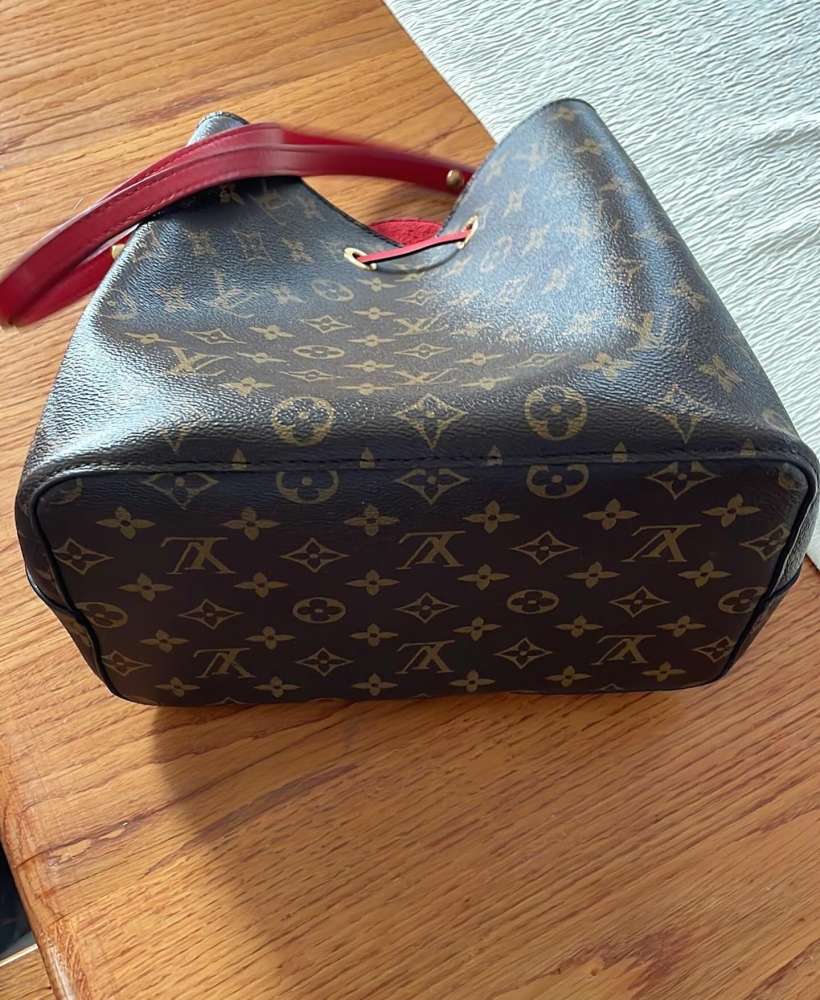 Louis Vuitton Neo Noe