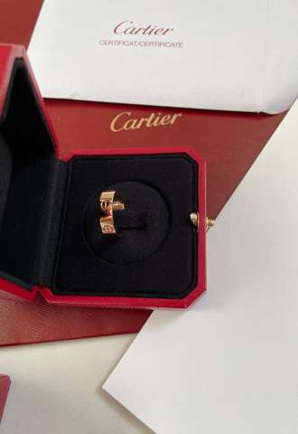 https://vipluxury.sk/Cartier Love prsteň