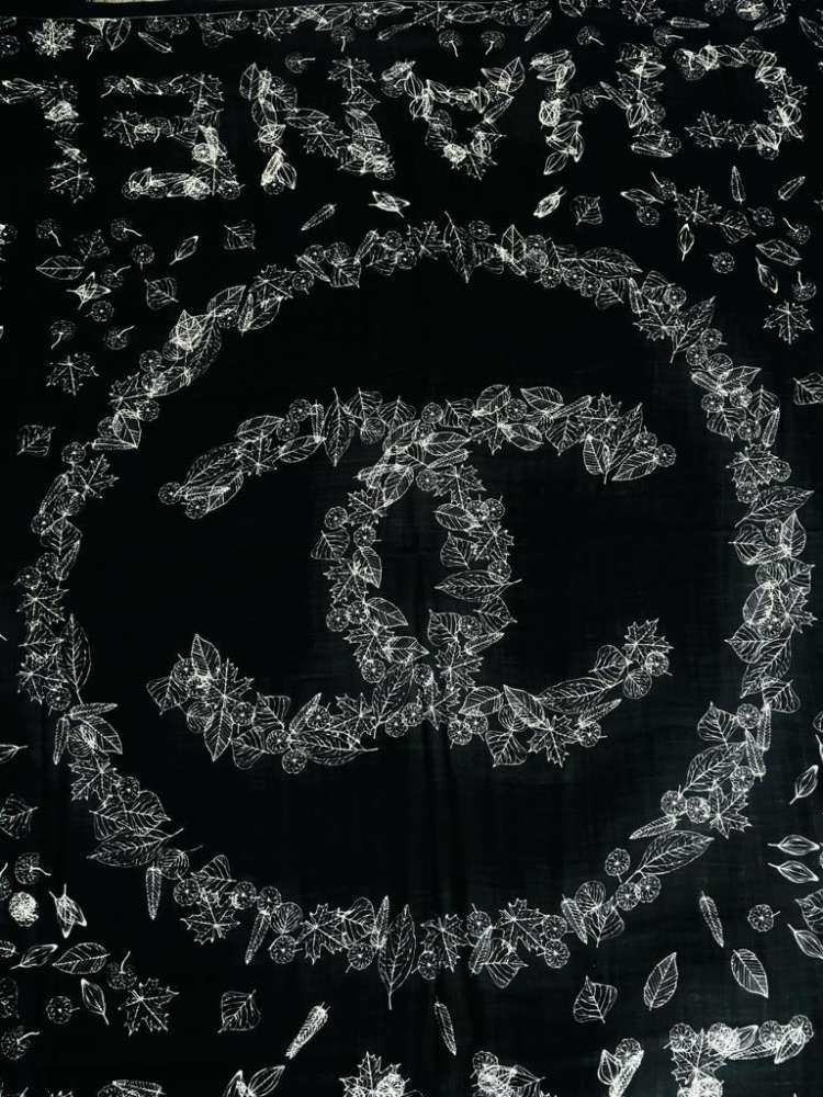 Chanel kašmírová šatka 140 x 140 cm
