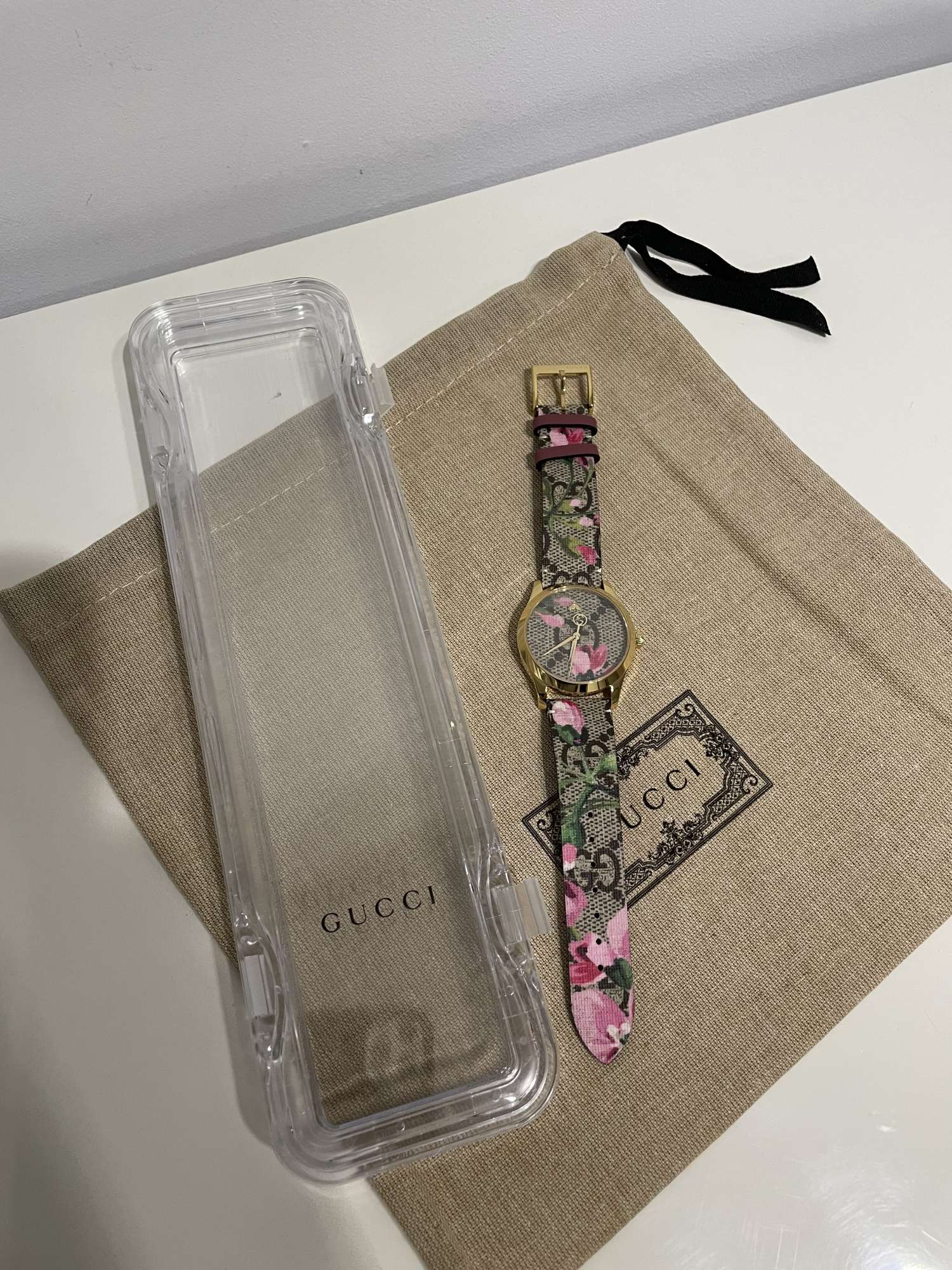 Gucci bloom hodinky