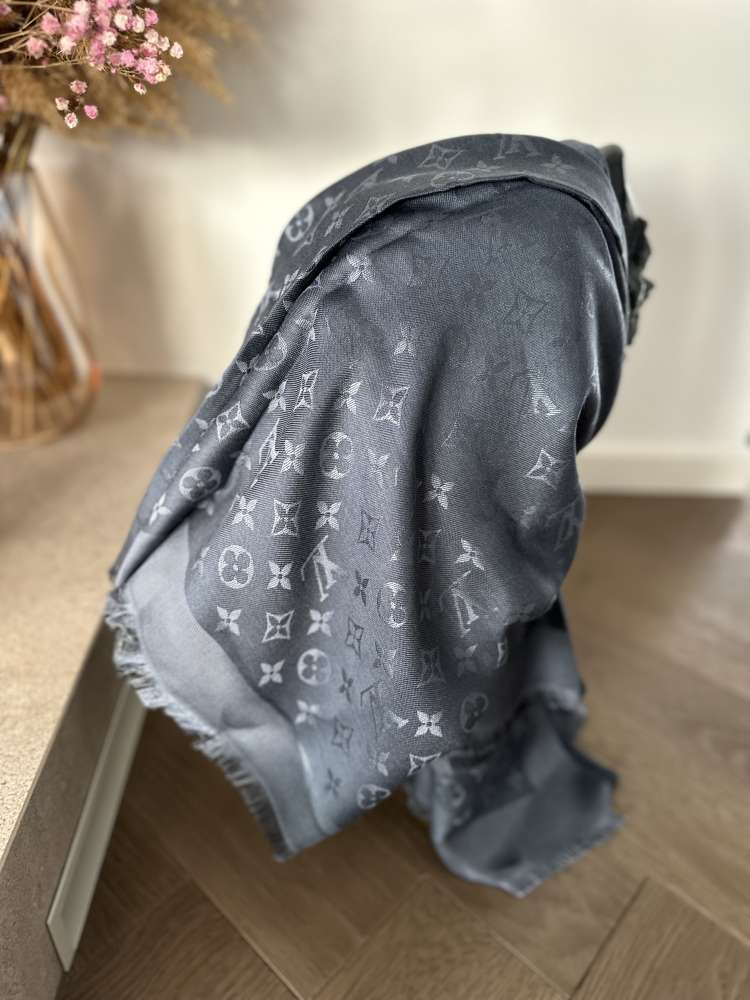 Louis Vuitton šatka