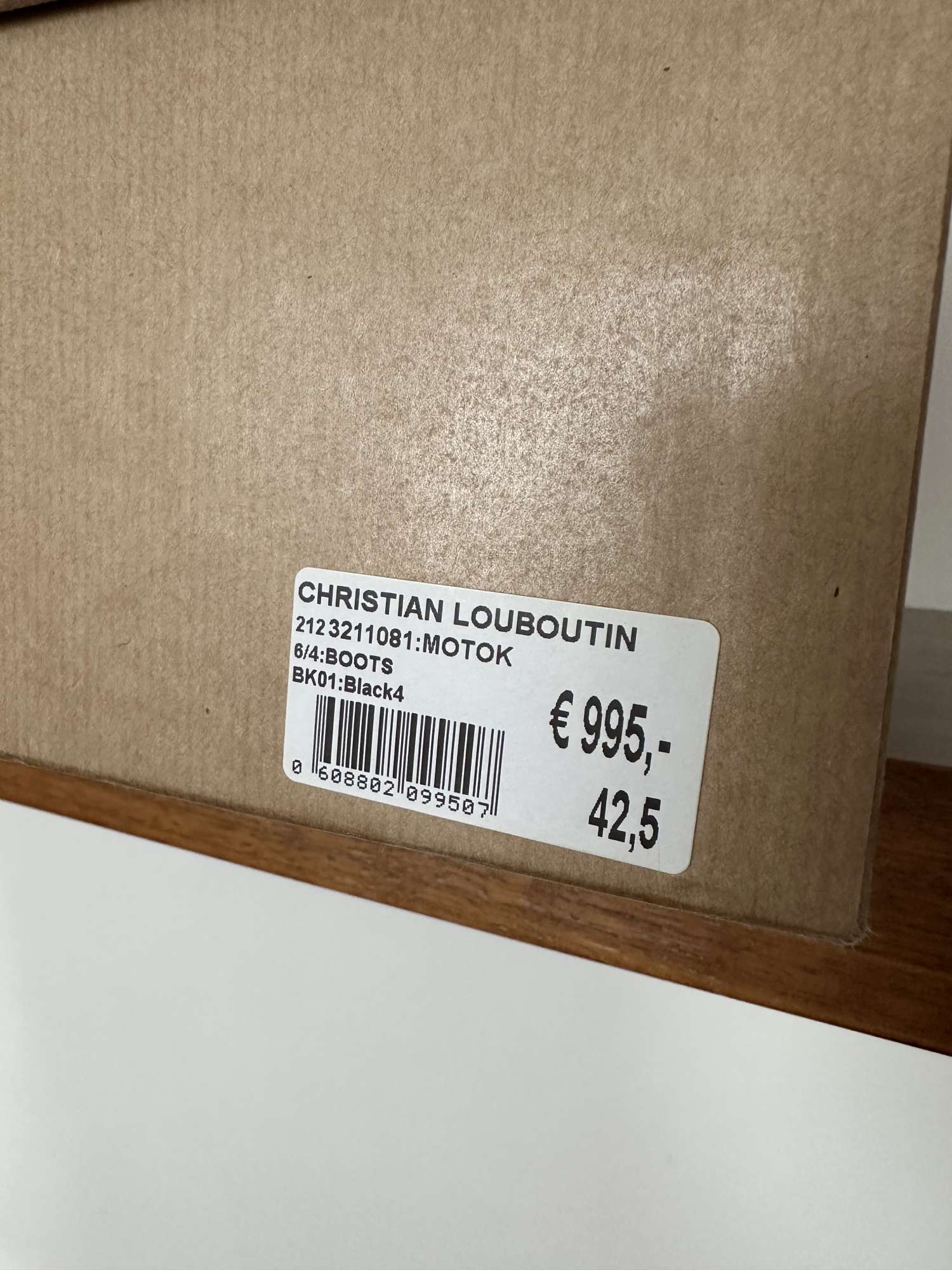 Christian Louboutin čižmy