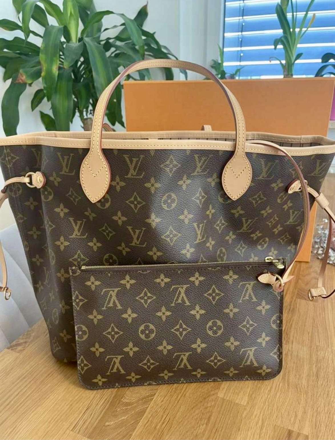 Louis Vuitton Neverfull MM