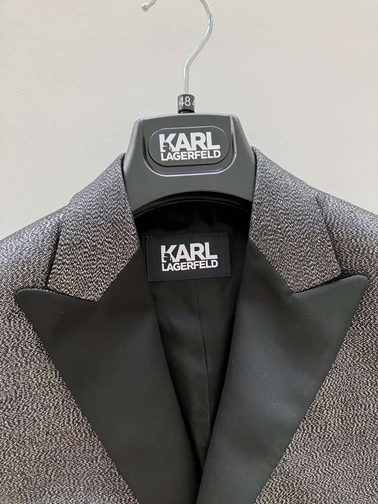 Karl Lagerfeld panske sako