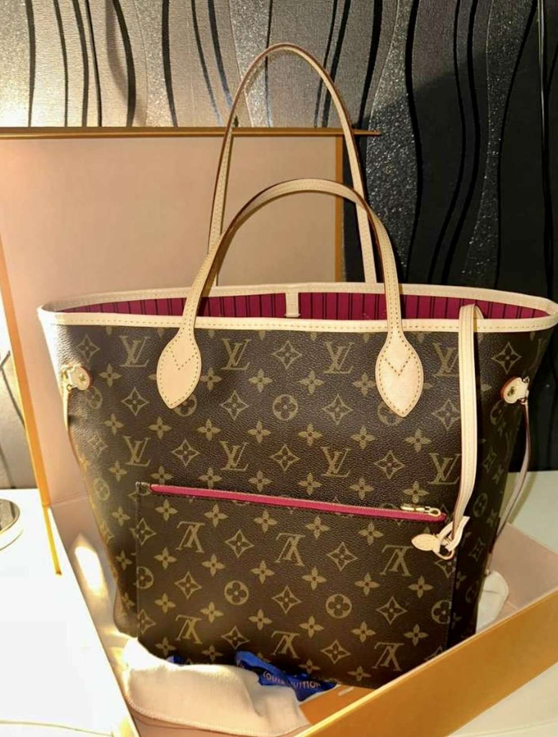 Louis Vuitton Neverfull MM