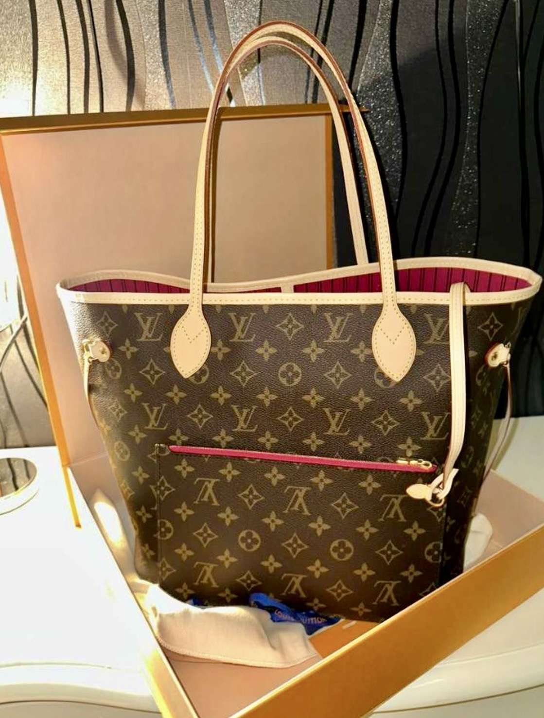 Louis Vuitton Neverfull MM