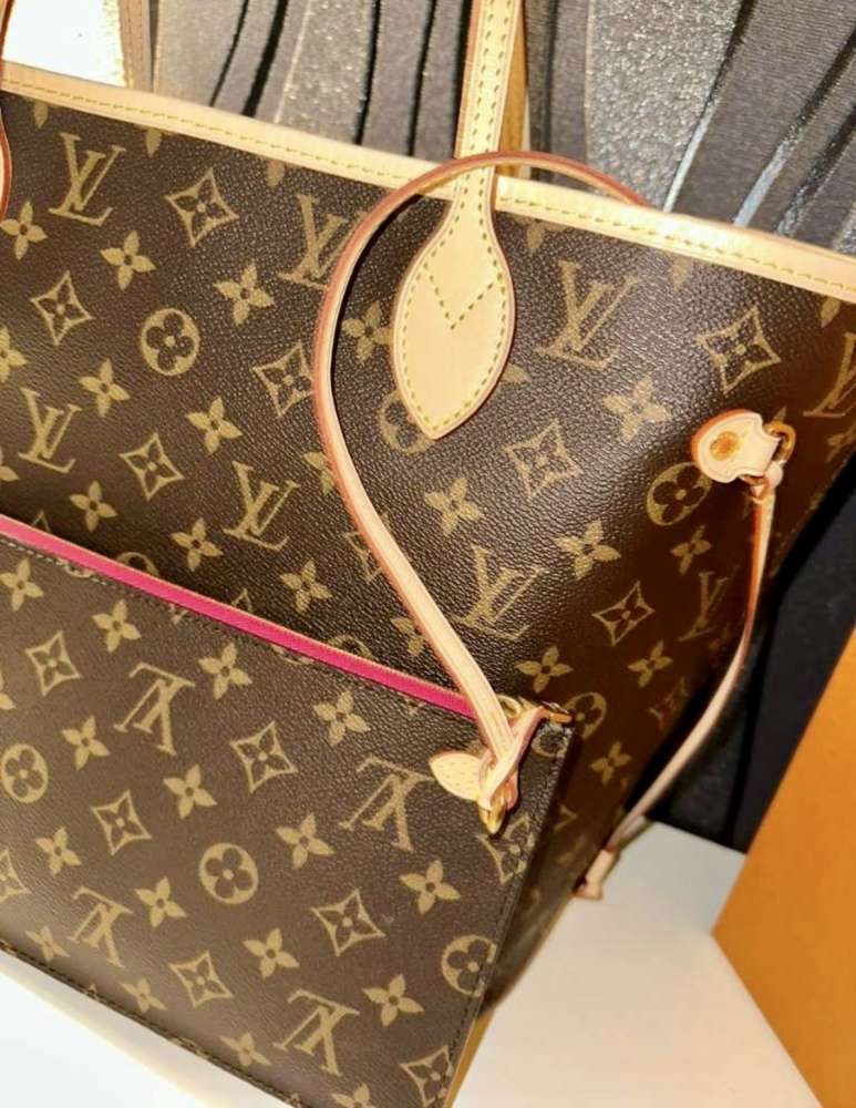 Louis Vuitton Neverfull MM