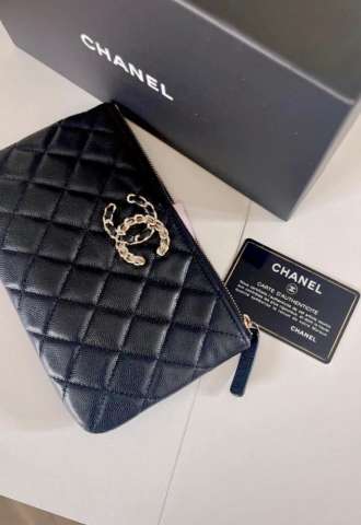 https://vipluxury.sk/Chanel clutch