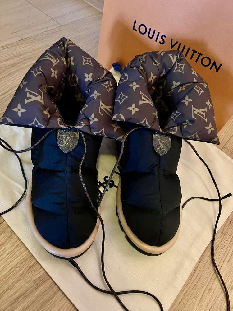 Louis Vuitton snehule