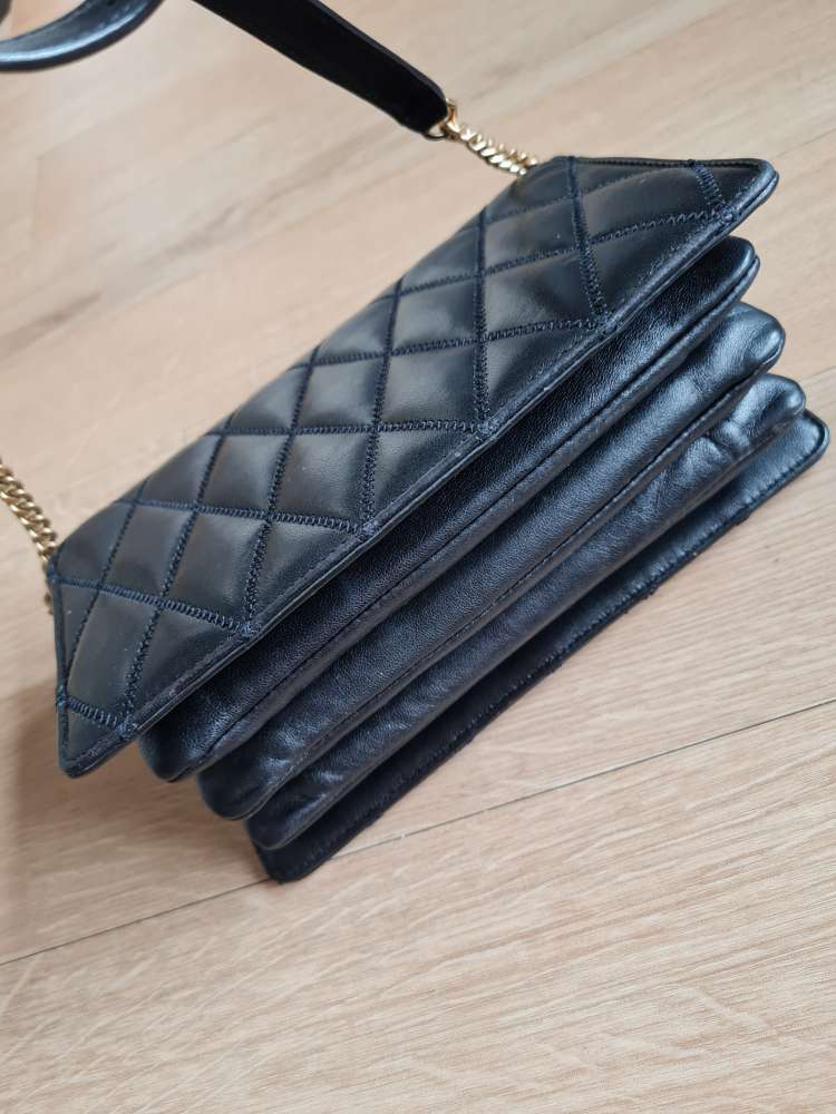 YSL ,,Angie,, Black Quilted lambskin crossbody kabelka vel. S