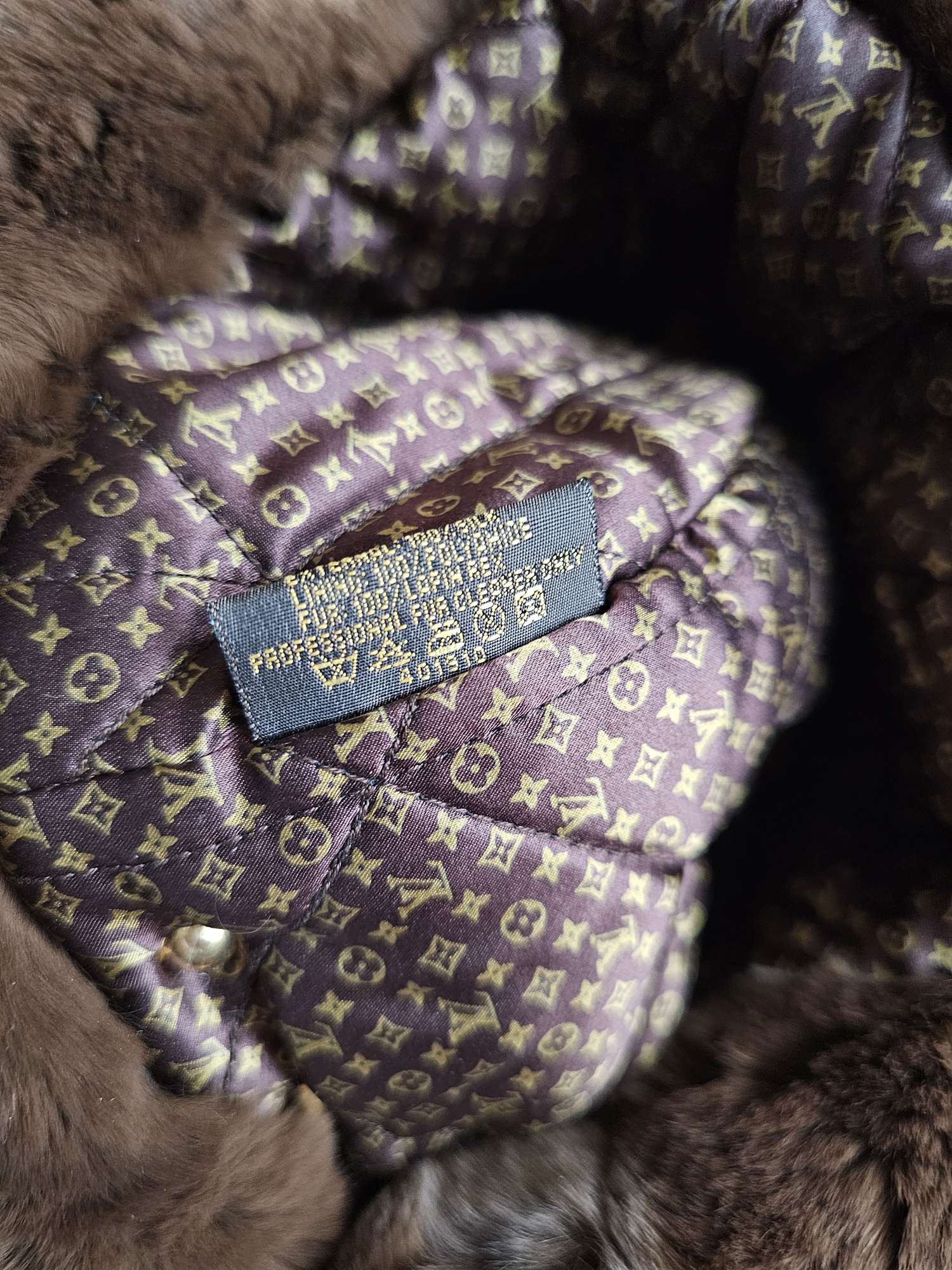 Louis Vuitton ušanka satén/králičí srst XS