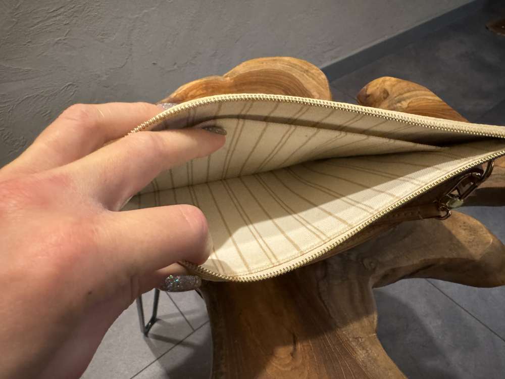 Louis Vuitton pochette