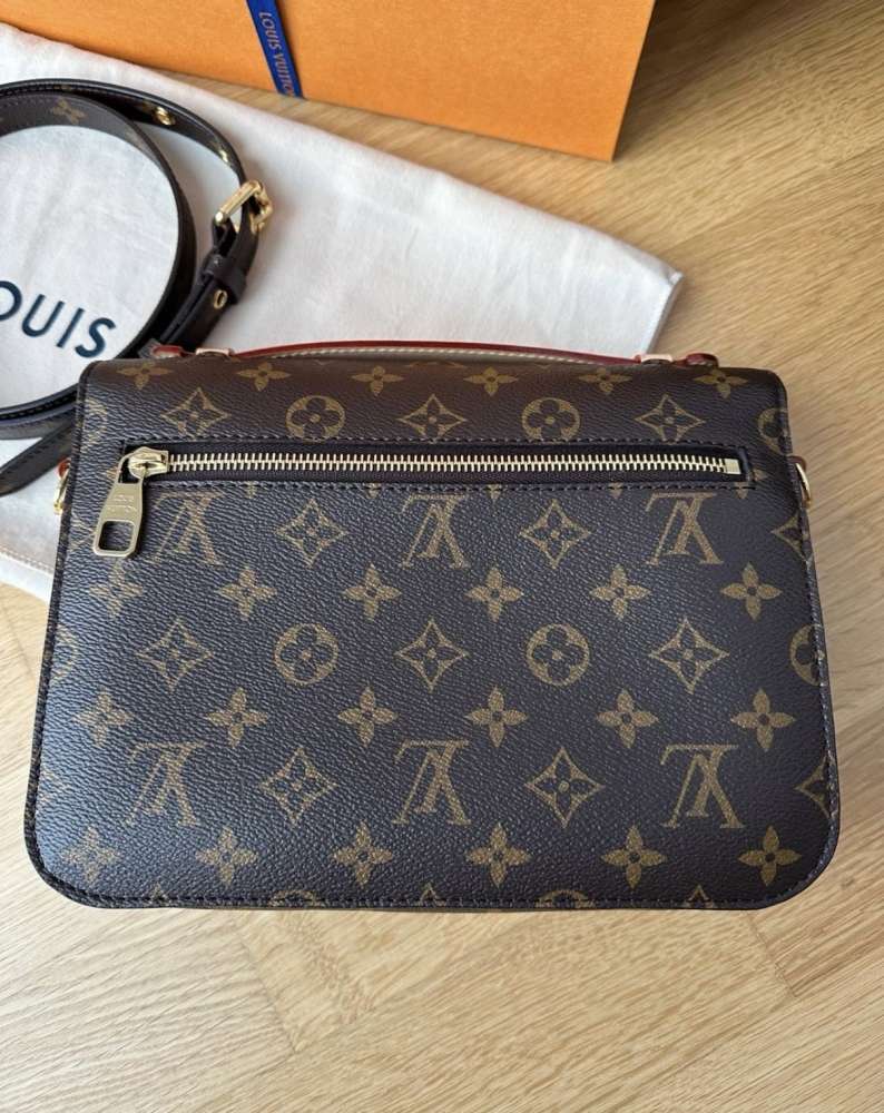 Louis Vuitton Metis
