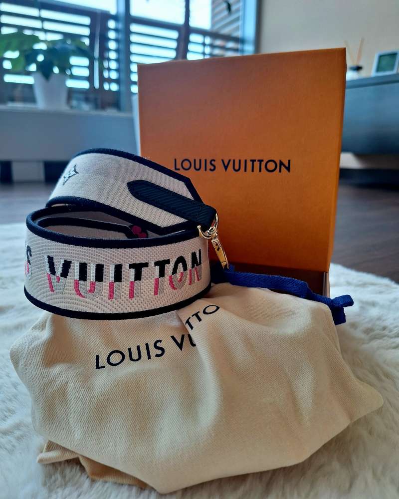 Louis Vuitton popularny strap