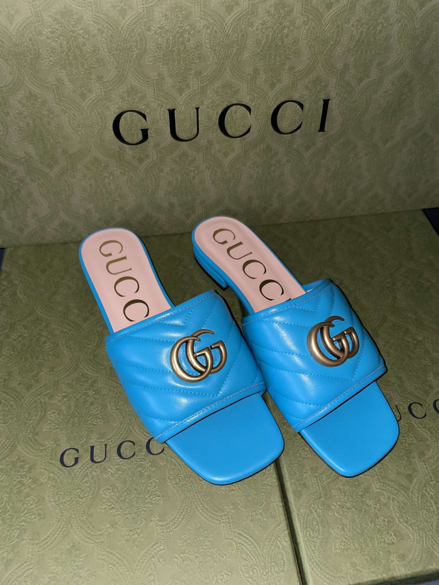 Gucci Marmont šľapky