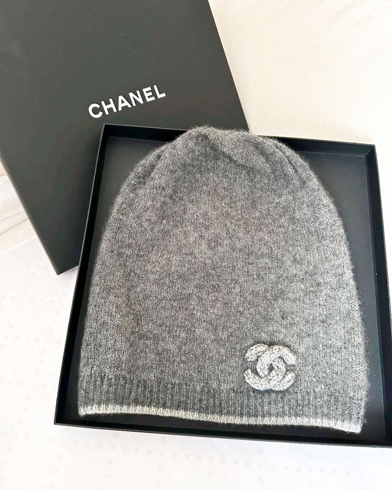 Chanel čiapka