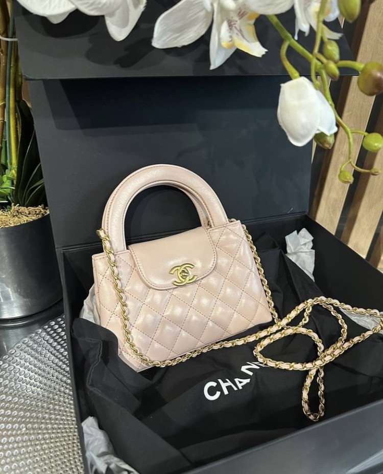 Chanel Kelly kabelka