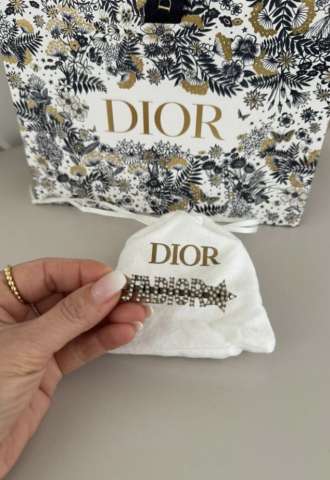 https://vipluxury.sk/Dior sponka