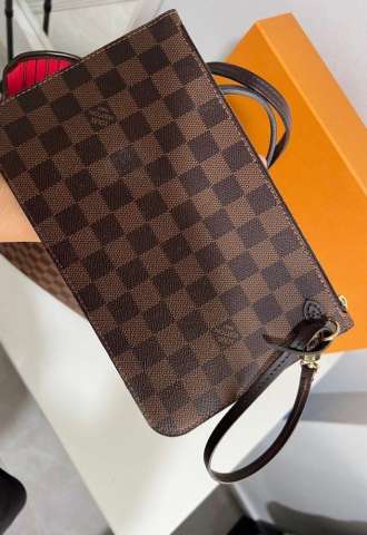 https://vipluxury.sk/Louis Vuitton clutch