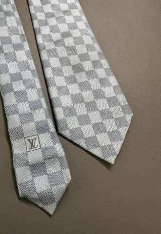 https://vipluxury.sk/Louis Vuitton kravata