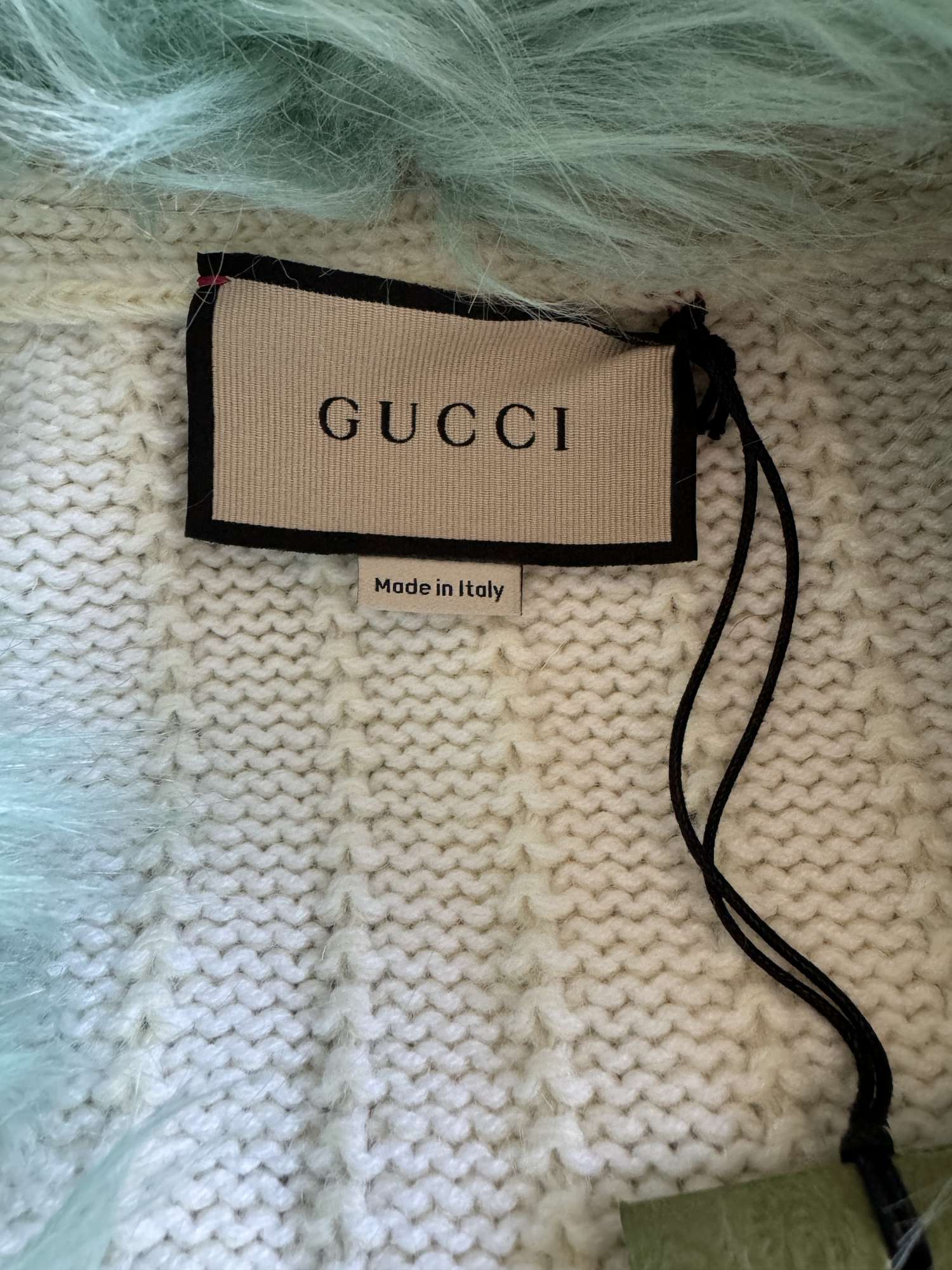 Gucci damsky sveter