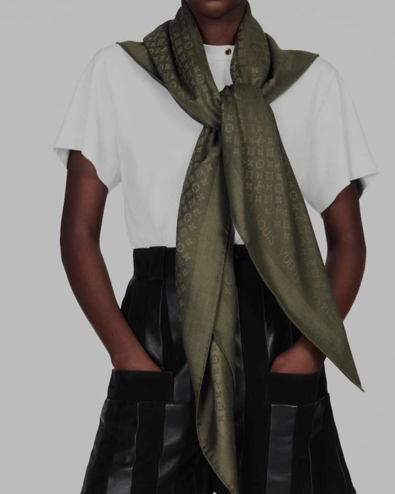 Louis Vuitton Evermore shawl