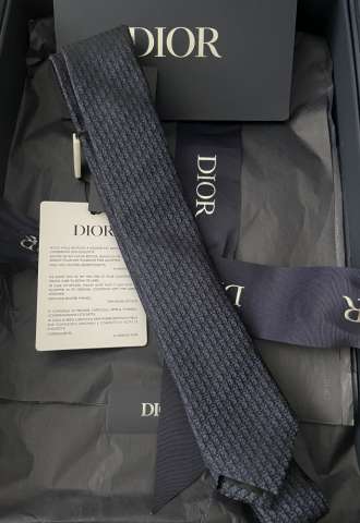 https://vipluxury.sk/Dior kravata