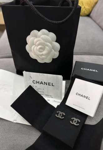 https://vipluxury.sk/Chanel nausnice