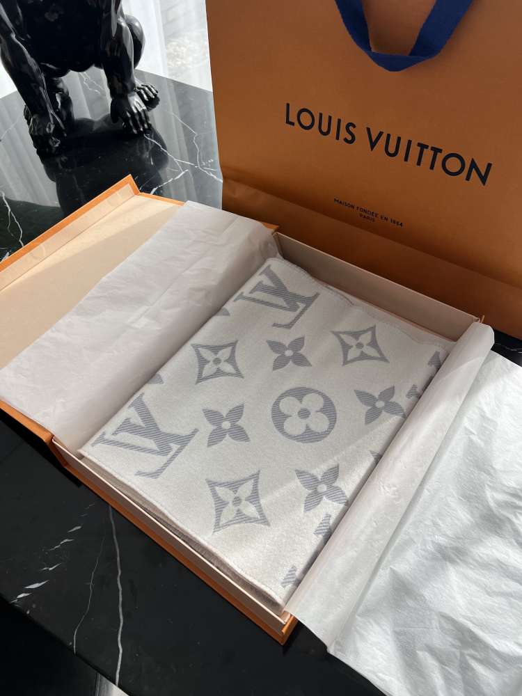 Louis Vuitton obojstranný šál 100% vlna