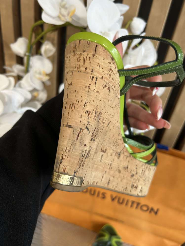 Louis Vuitton sandále