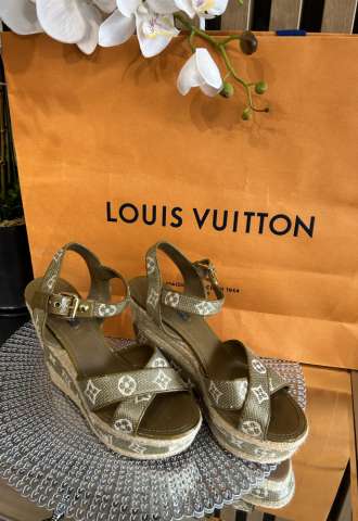 https://vipluxury.sk/Louis Vuitton sandale monogram