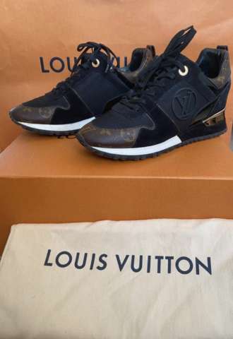 https://vipluxury.sk/Louis Vuitton Run away tenisky