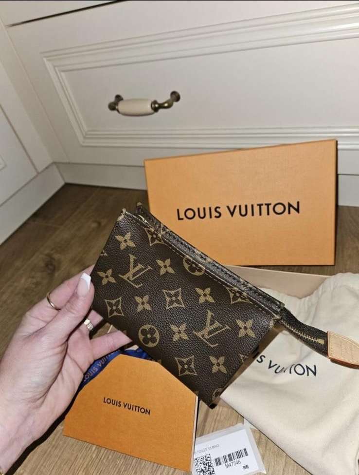 Louis Vuitton Toilette 15