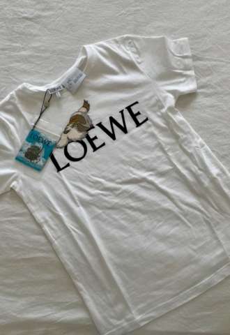 https://vipluxury.sk/Loewe tričko