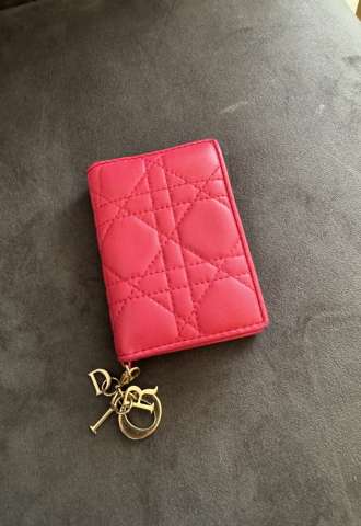 https://vipluxury.sk/Lady dior peňaženka