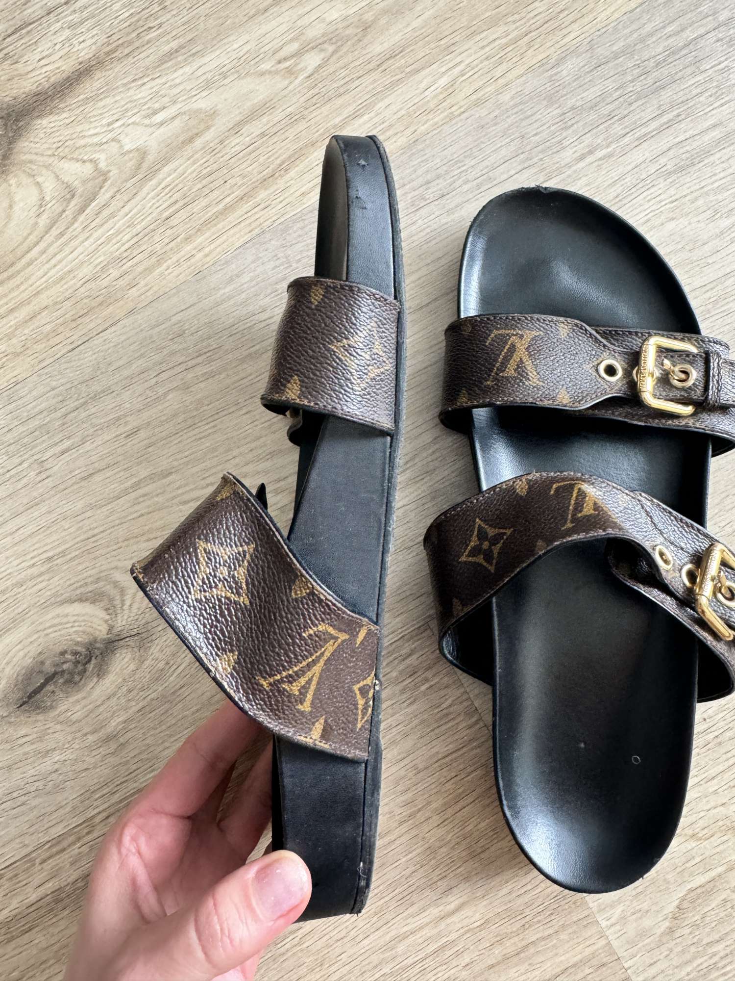 Louis Vuitton Bom Dia sandále