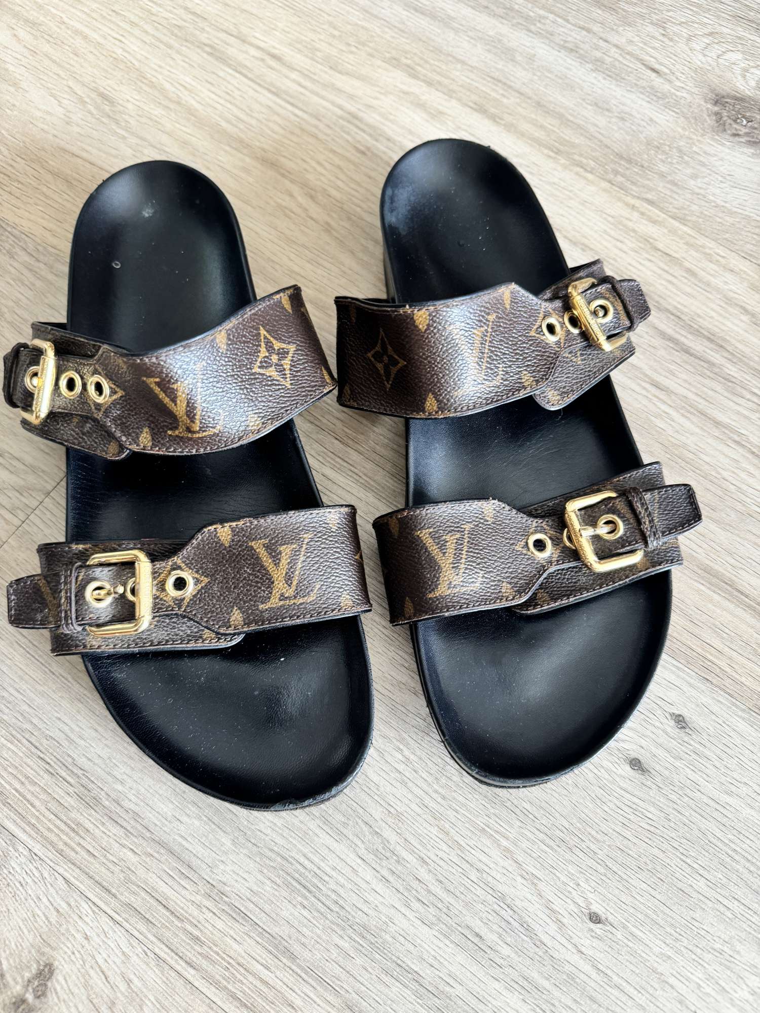 Louis Vuitton Bom Dia sandále