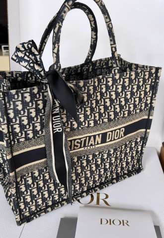 https://vipluxury.sk/Dior Tote Bag large