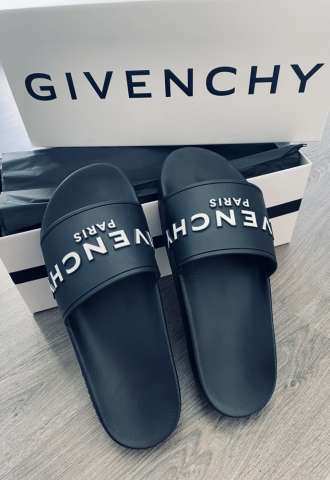 https://vipluxury.sk/Givenchy pantofle