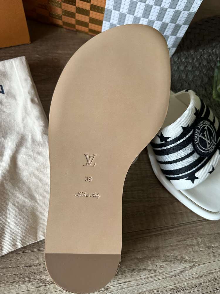 Louis Vuitton nové pantofle