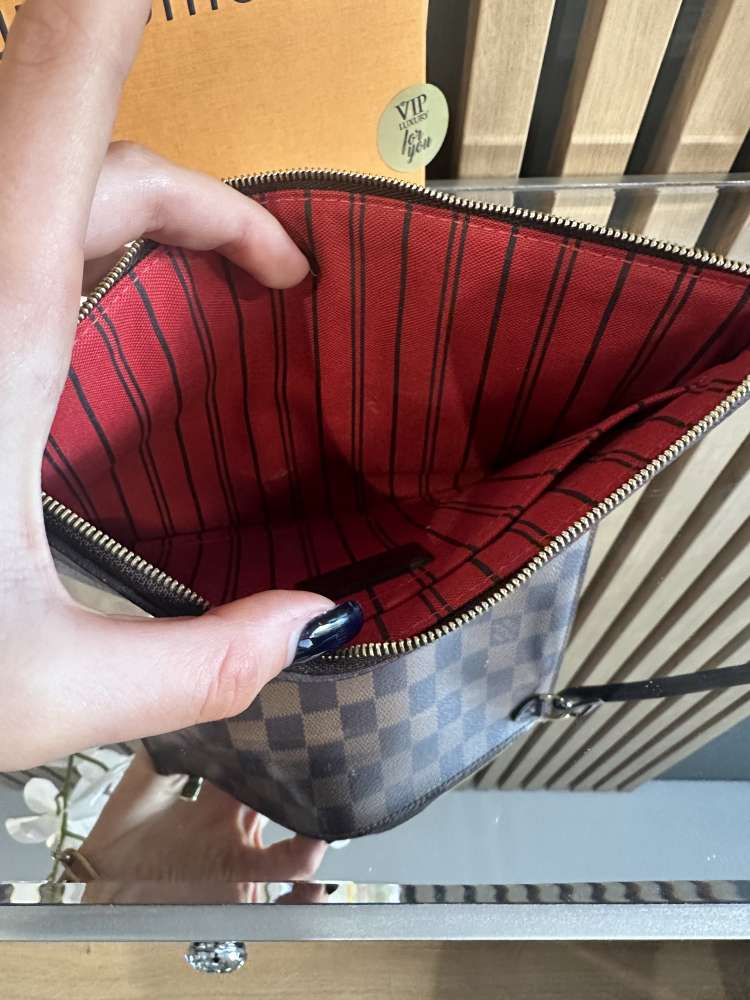Louis Vuitton Clutch