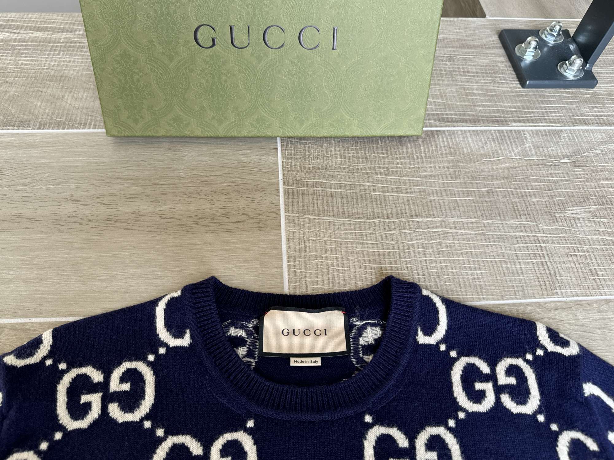 Gucci novy pansky svetr