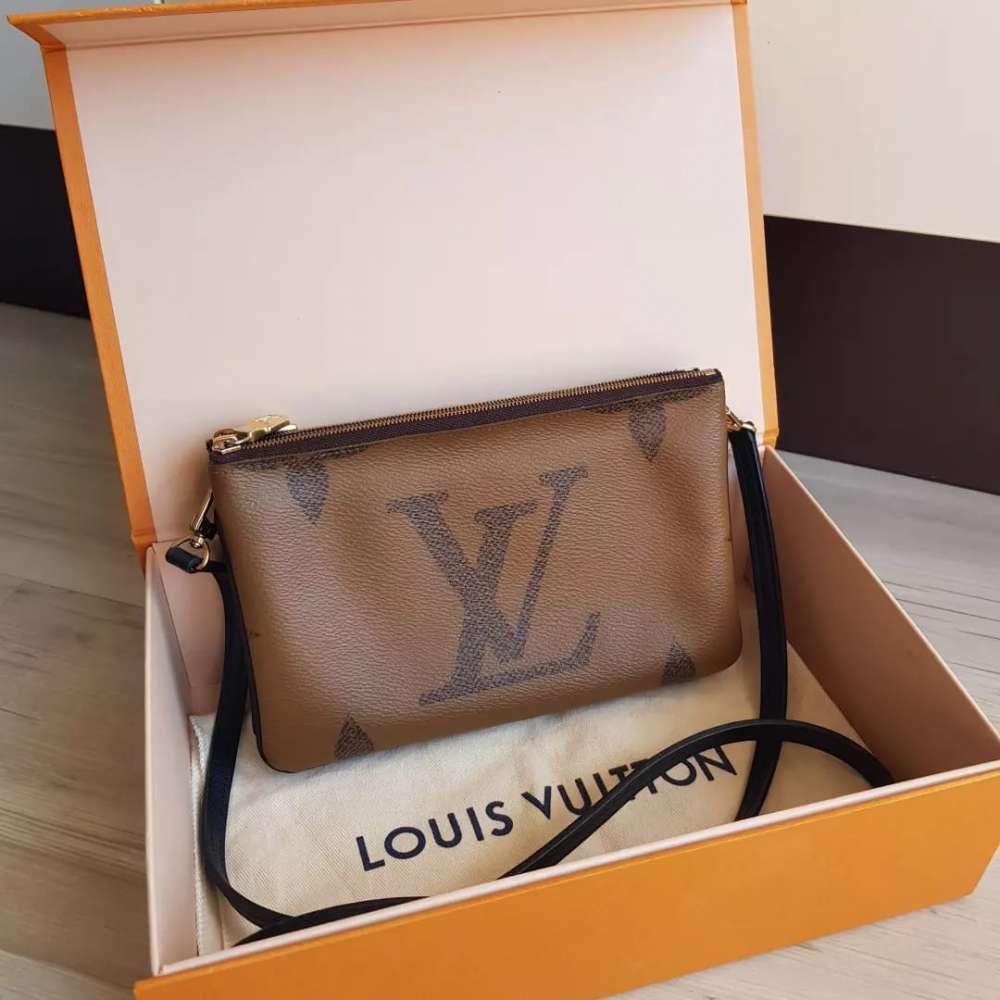 Louis Vuitton Double Zip Pochette monogram Giant