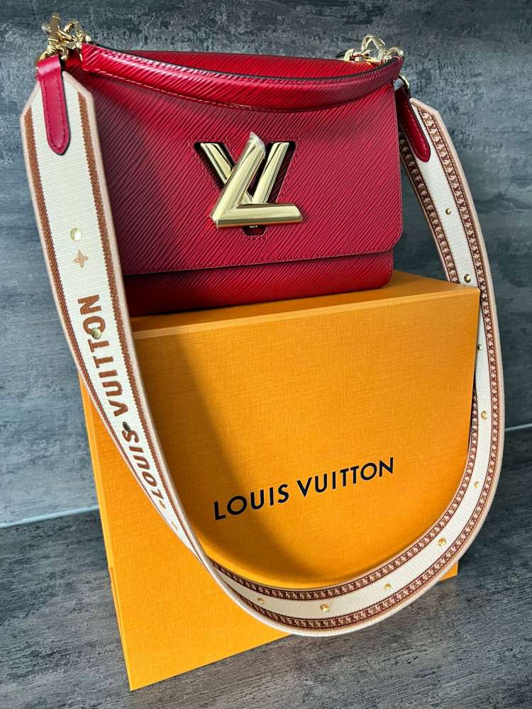 Louis Vuitton Twist M