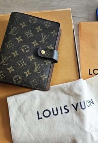 https://vipluxury.sk/Louis Vuitton Agenda MM