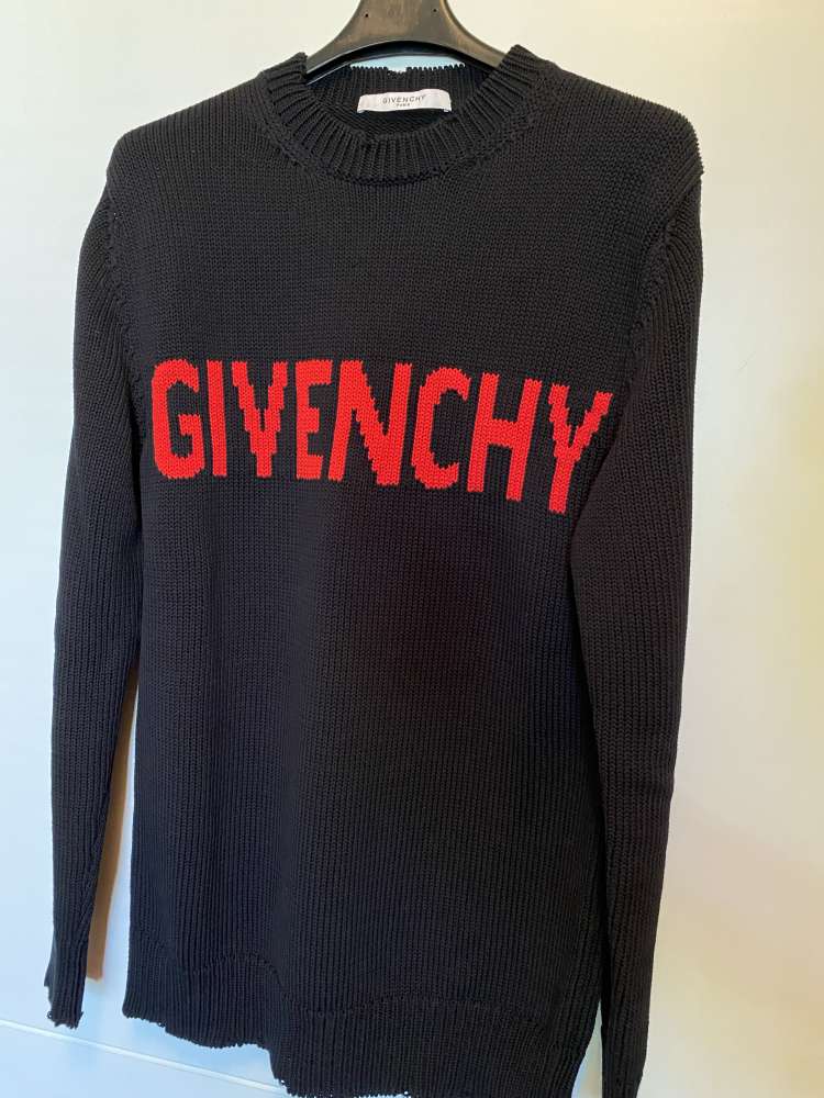 Givenchy sveter