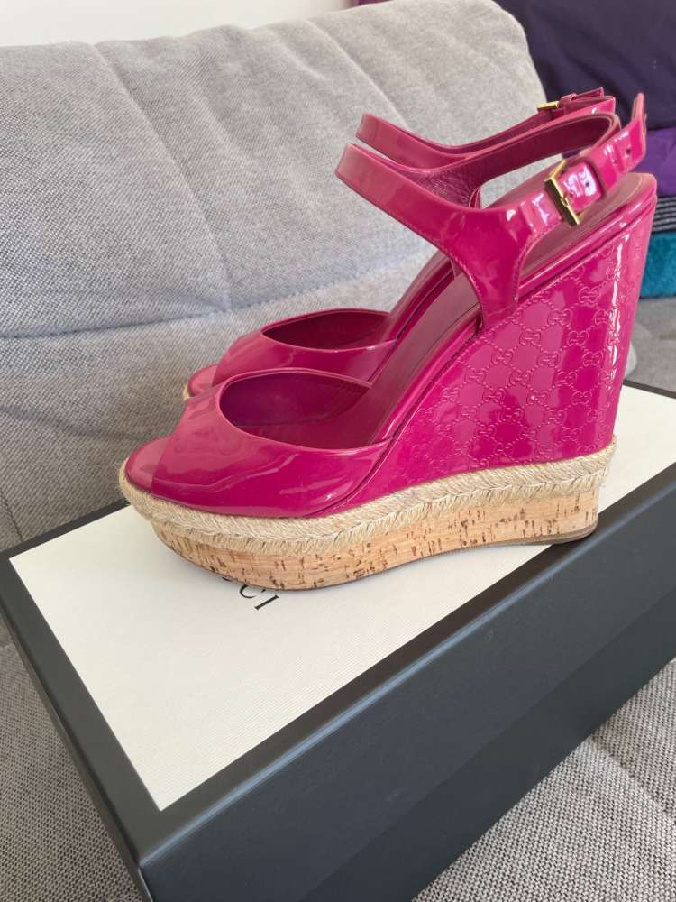 Gucci sandalky 39,5
